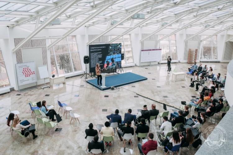 Discussion "Problems of the present and vectors of their solution: the view of young people"