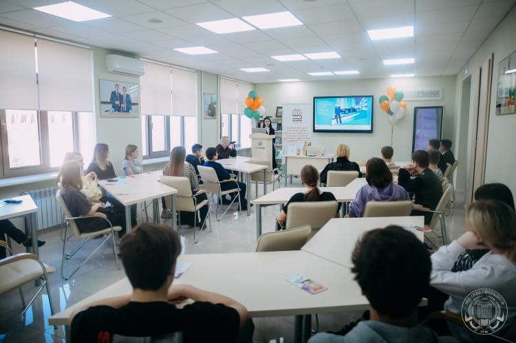 Meeting with representatives of the military-patriotic club "Vector" under the FSB of Russia in the Stavropol Territory