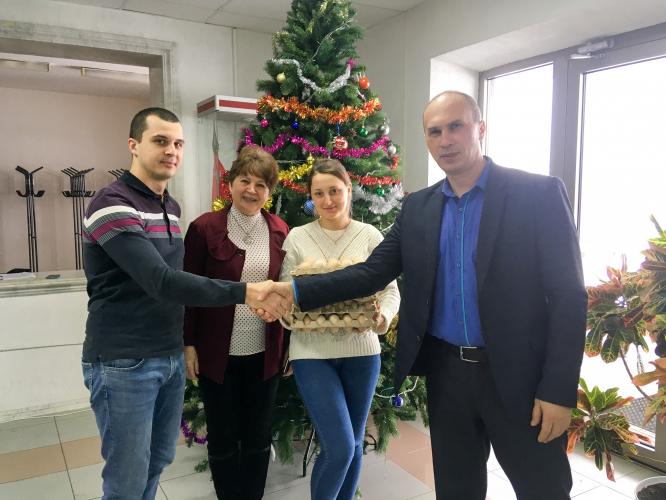 The beginning of the XII season of production of hybrid hatching eggs, incubation and sale of daily young animals in stock