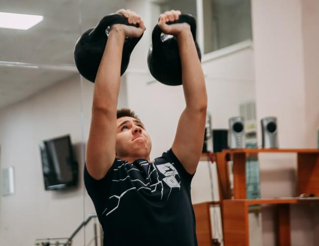 In weightlifting judges determined the strongest