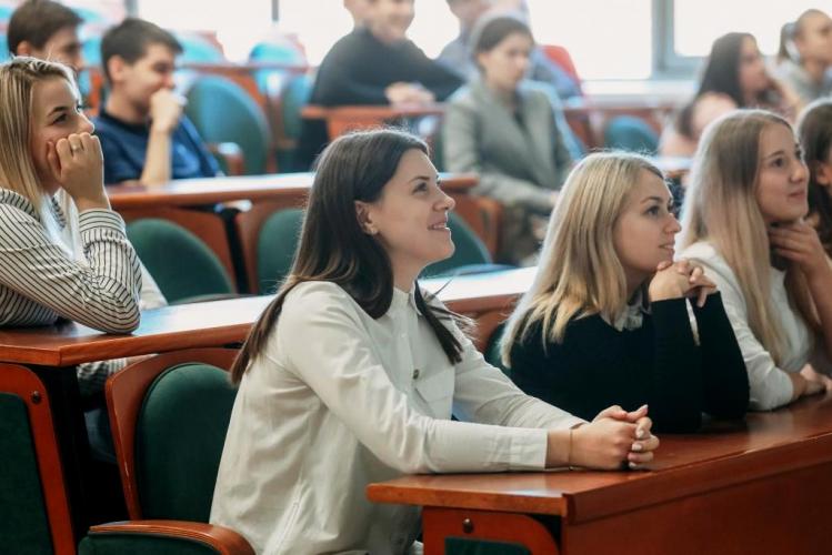 Students of Secondary Vocational Education took an active part in the celebration of the Day of the Economist