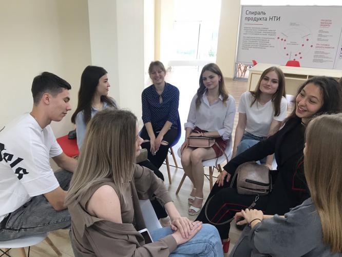 Training "Transactional analysis as an effective psychological model" for freshmen