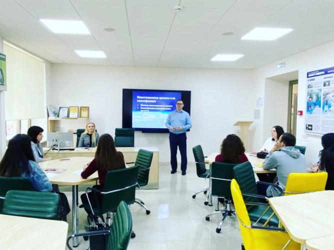 Dialogue of students with a future employer