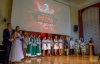 Singing show goes on!