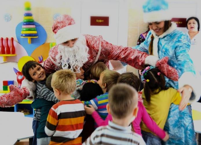 Students and teachers of the Faculty of Economics held a campaign “Give joy to a child”
