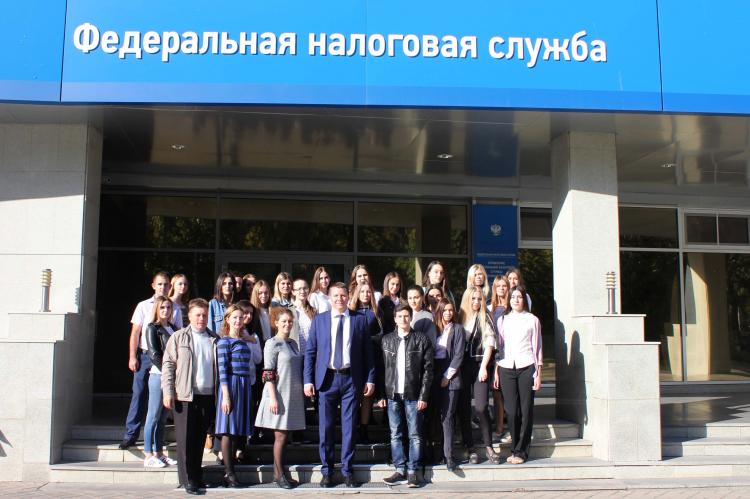 Проведена лекция-дискуссия в Управлении Федеральной налоговой службы России по Ставропольскому краю