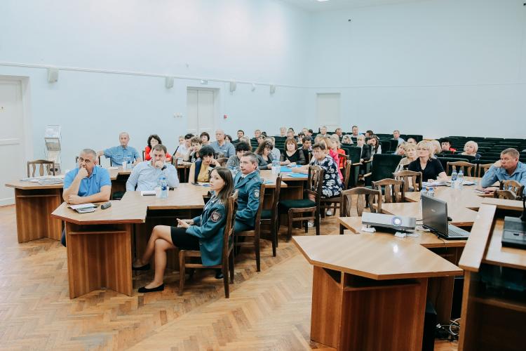 Andropov district business community was told about state support measures and current legislative changes