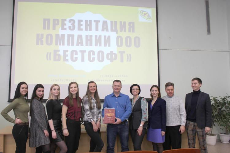 Студенты учетно-финансового факультета востребованы  работодателями