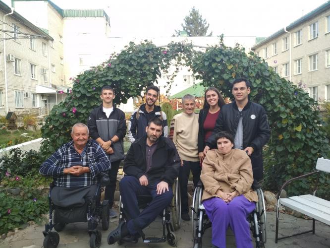 SSAU volunteers in the gerontological centre