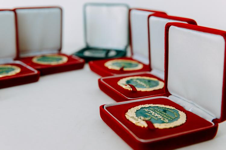 Научные разработки учёных Аграрного университета отмечены золотыми и серебряными медалями «АГРОРУСЬ-2018» Научные разработки учёных Аграрного университета отмечены золотыми и серебряными медалями «АГРОРУСЬ-2018»