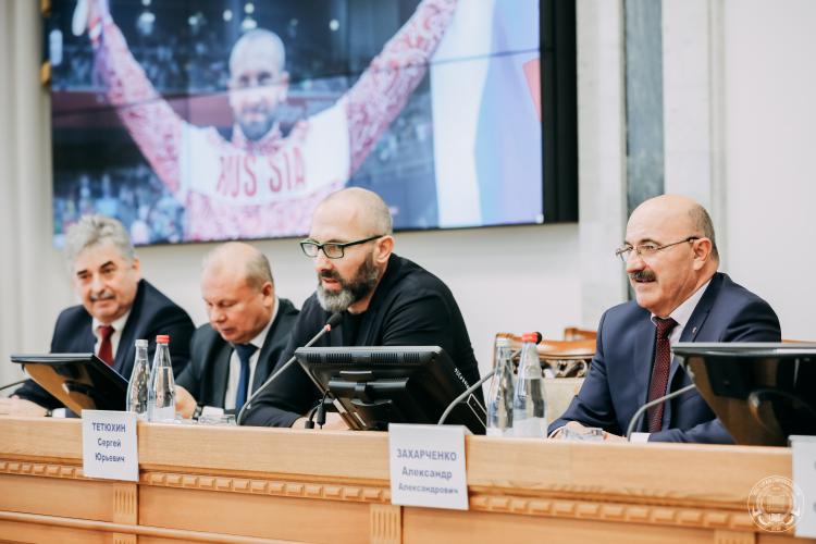 Meeting of students of the Agrarian University with volleyball player Sergei Tetyukhin